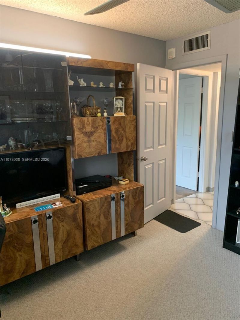 1400 Saint Charles, Unit 313, Pembroke Pines, FL 33026 Photo