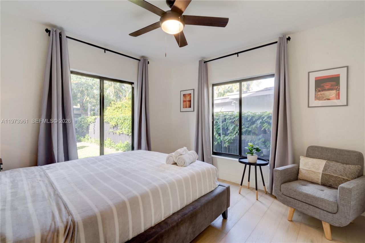 347 NE 110th St , Miami, FL 33161 Photo