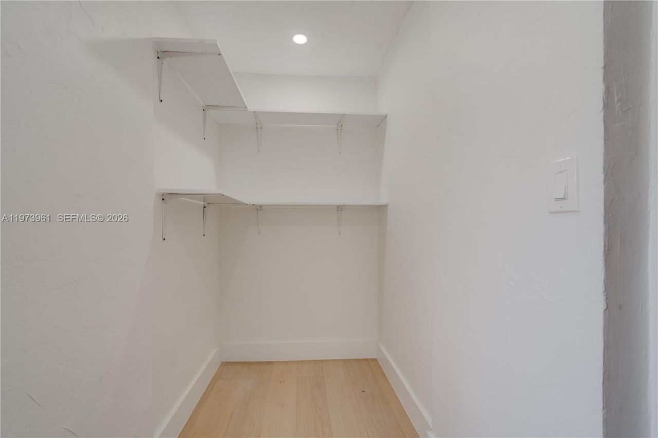 347 NE 110th St , Miami, FL 33161 Photo