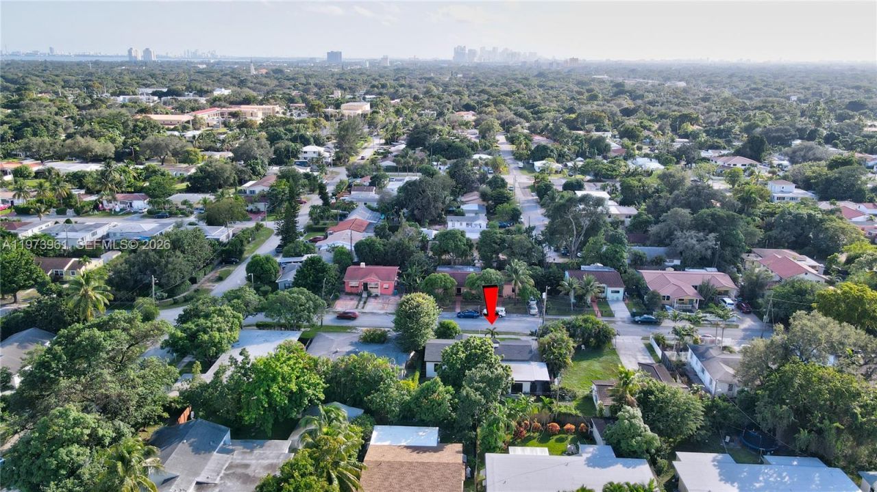 347 NE 110th St , Miami, FL 33161 Photo