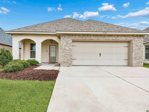 6163 Lake Edge Dr, Baton Rouge, LA 70820