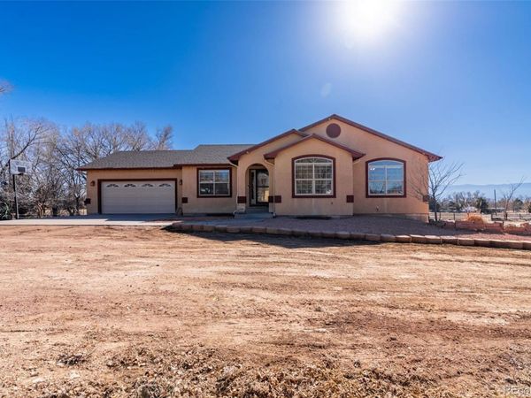 330 7th Street, Penrose, CO 81240