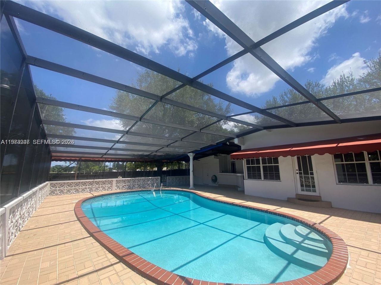 700 Curtiss Pkwy , Miami Springs, FL 33166 Photo