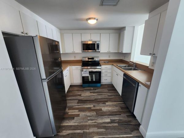 1250 S Miami Ave, Unit 909, Miami, FL 33130