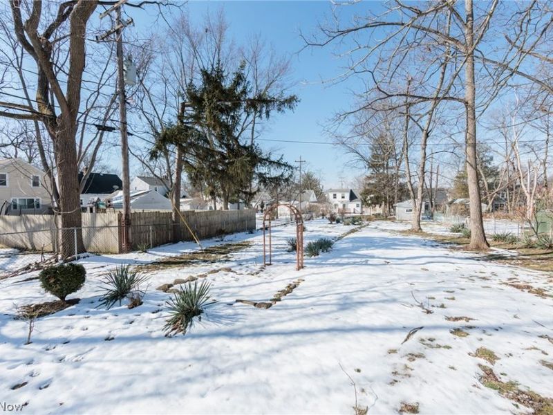 94 Southwick Drive, Bedford, OH 44146 Photo 48