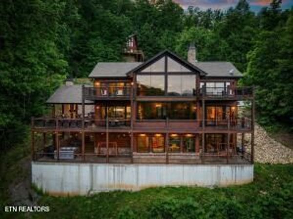 2778 Overholt Tr, Sevierville, TN 37862