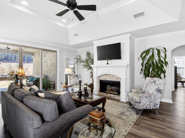 109 Rosemary Way, Little Rock, AR 72223