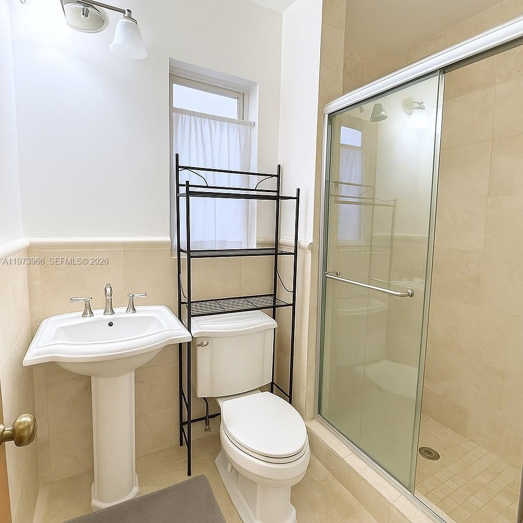 1915 Country Club Prado, Coral Gables, FL 33134 Photo