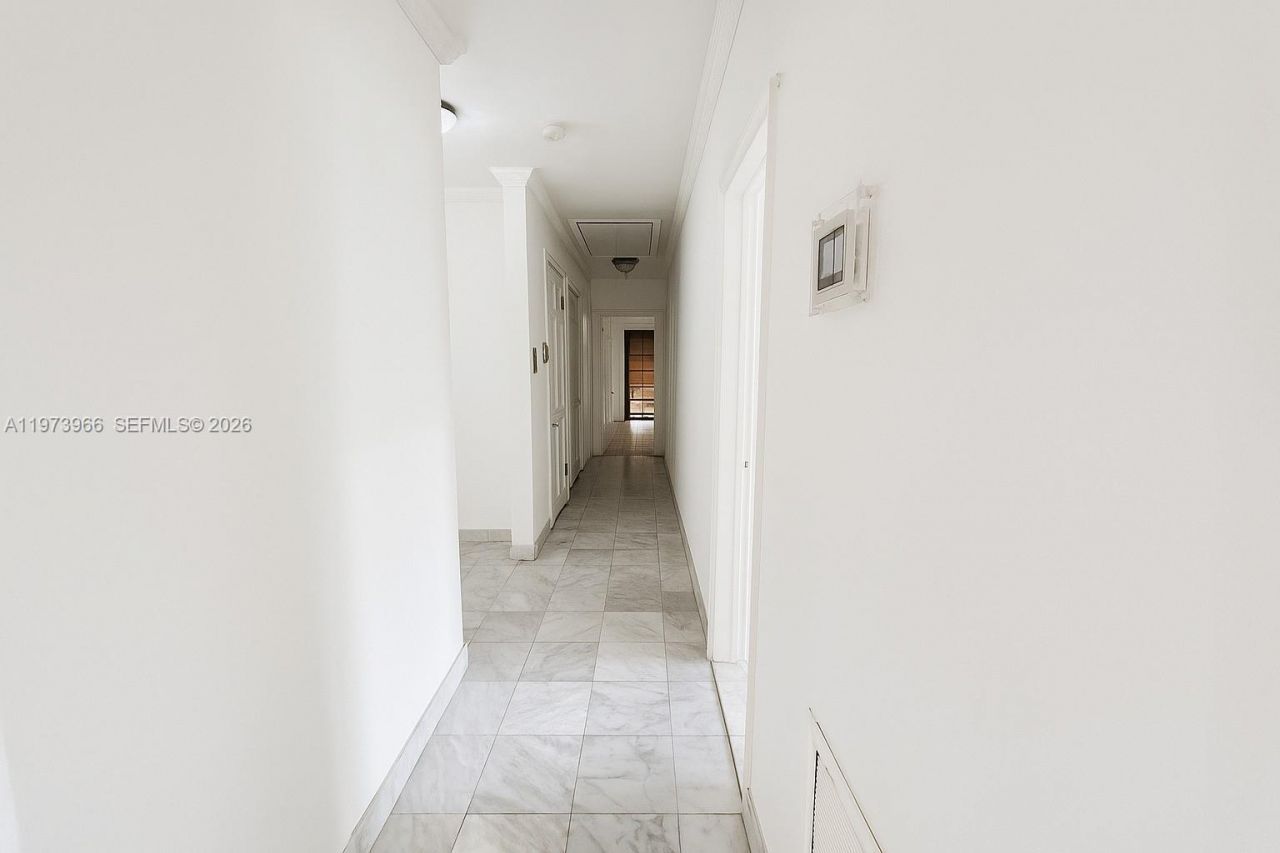 1915 Country Club Prado, Coral Gables, FL 33134 Photo