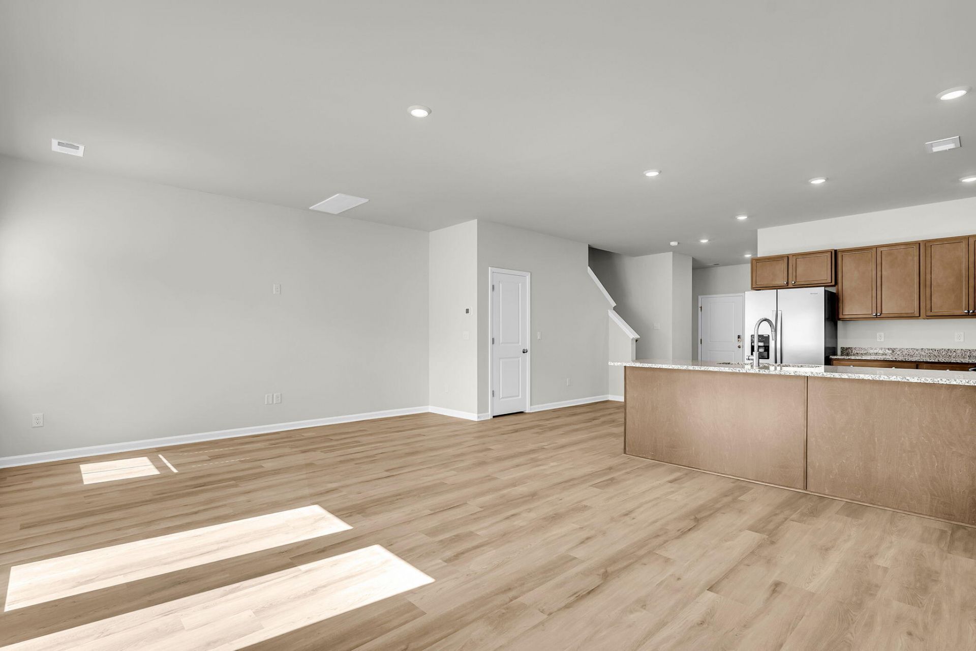 221 Harding Lane Photo 13