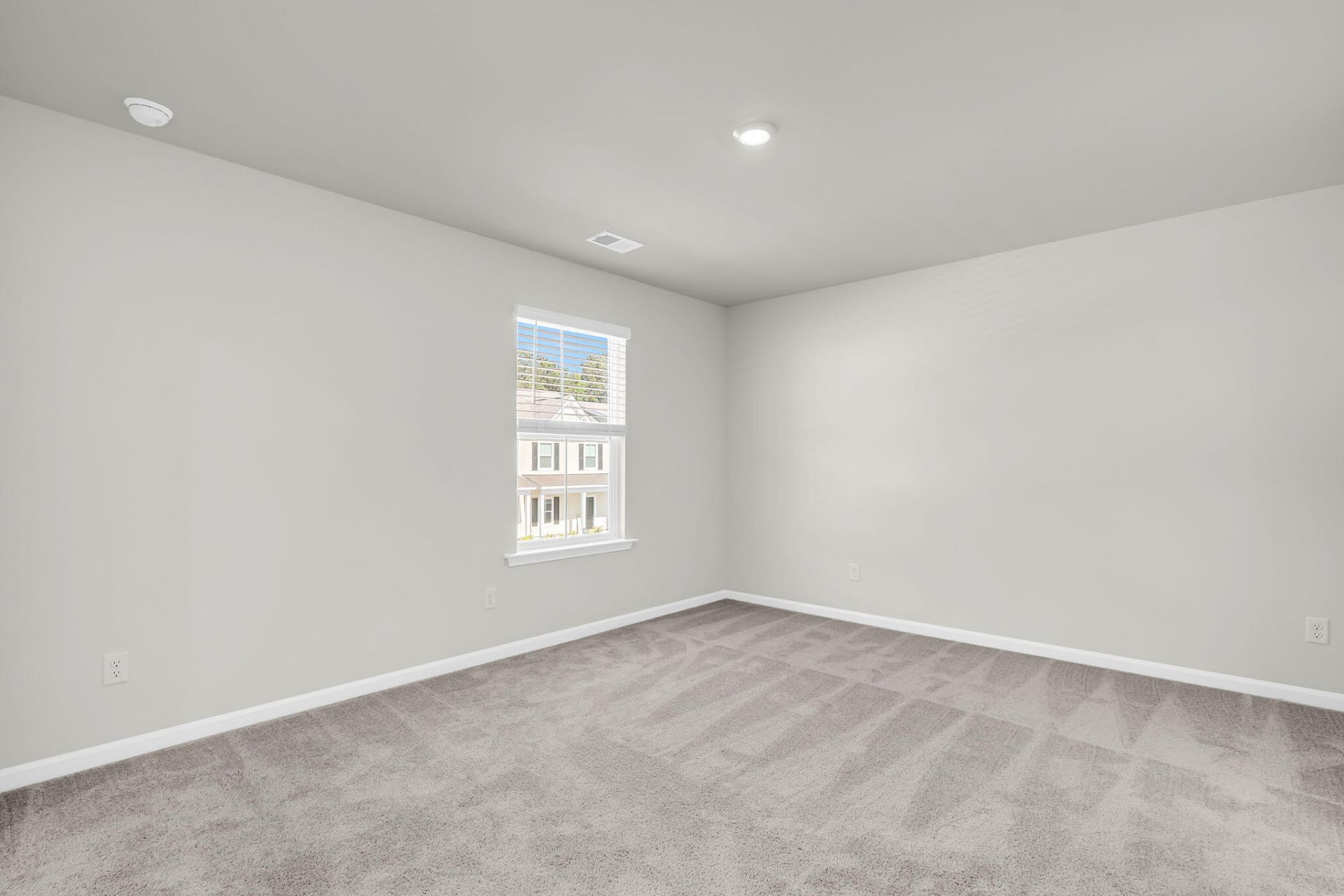 221 Harding Lane Photo 16