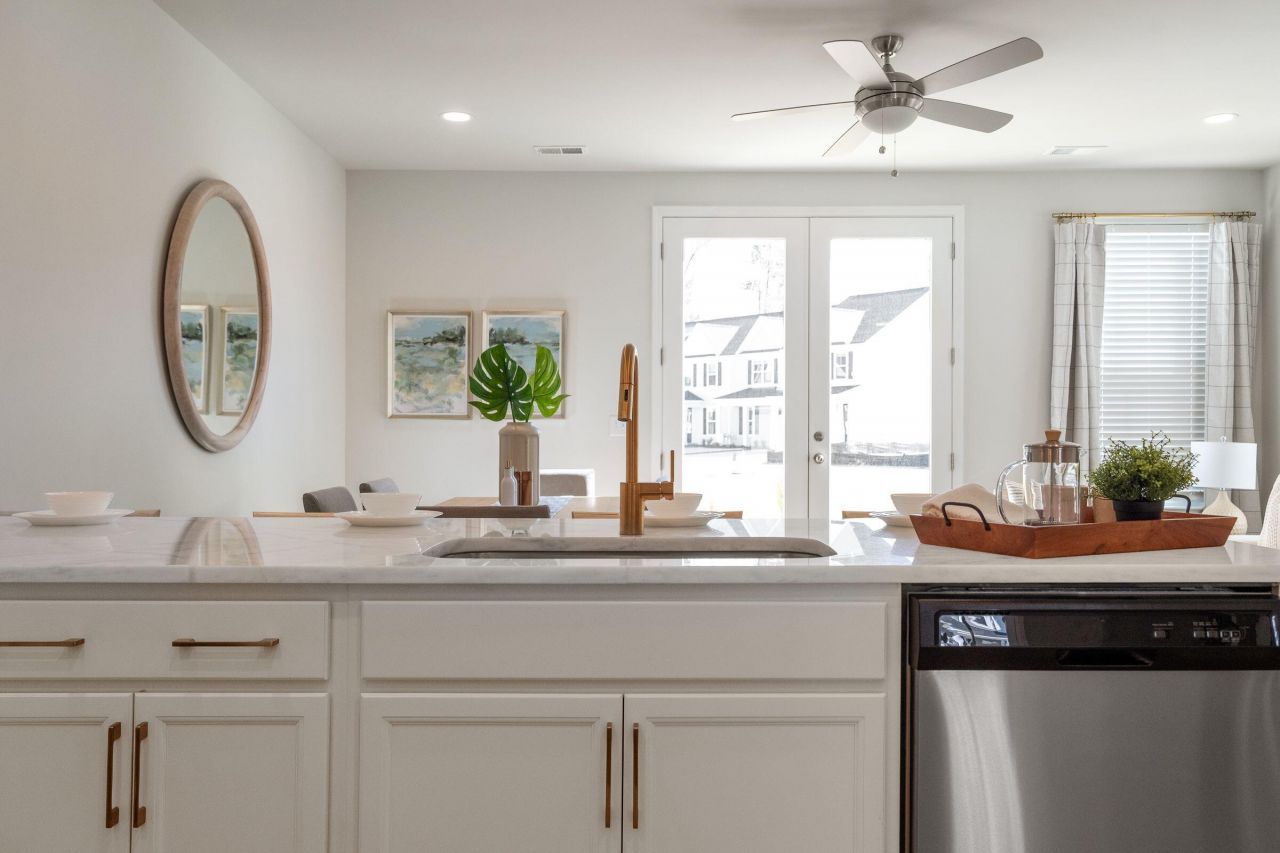 221 Harding Lane Photo 17