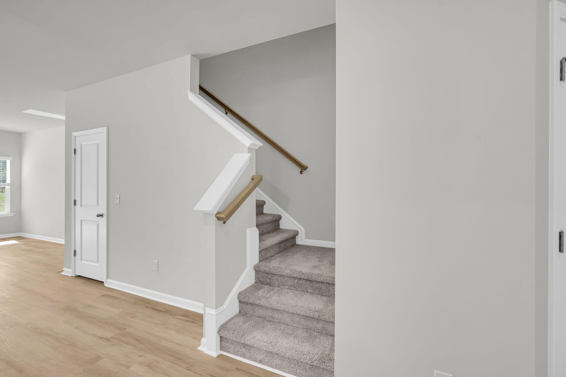 221 Harding Lane Photo 23