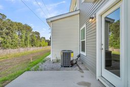221 Harding Lane photo 4