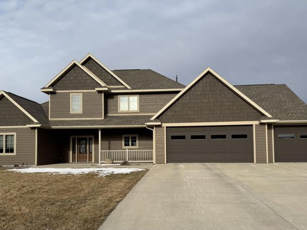 2013 W River Drive, Humboldt, IA 50548