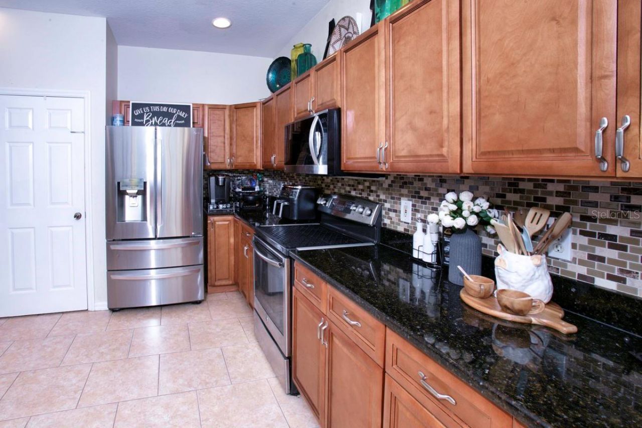 208 36th Street Ne, Bradenton, FL 34208 Photo