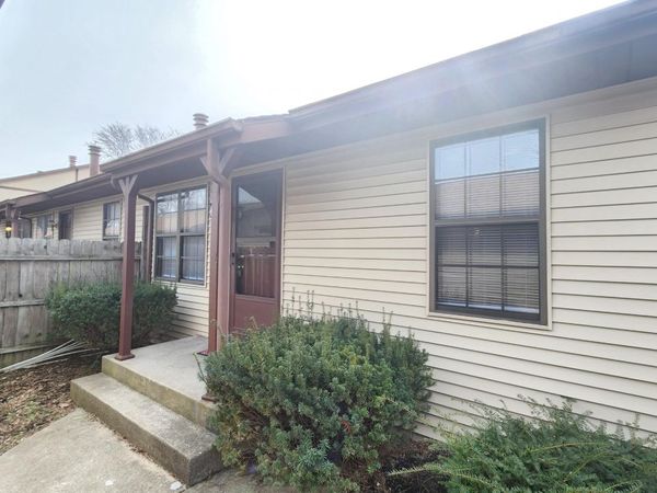 2218 Yorktowne Drive, Valparaiso, IN 46383