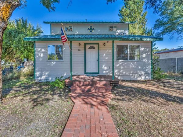 604 Pine Street, Loyalton, CA 96118