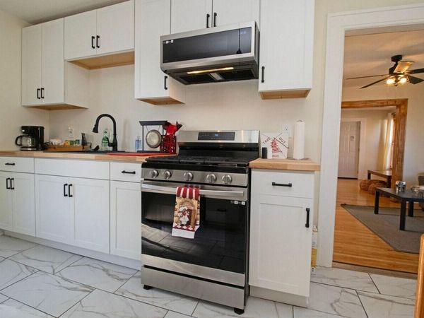 1211 5th Street NE, Unit 2, Minneapolis, MN 55413