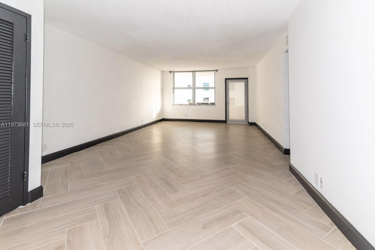 9225 Collins Ave, Unit 1010, Surfside, FL 33154 Photo