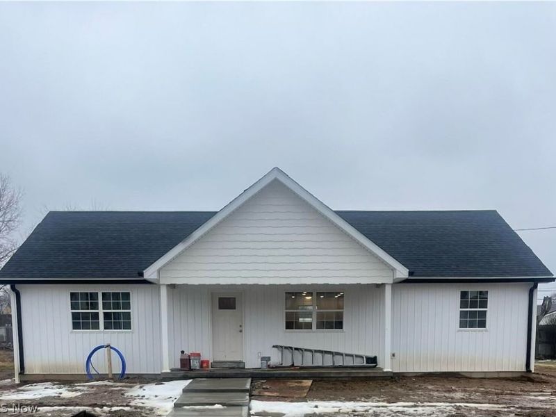 165 W 3rd Street, Frazeysburg, OH 43822 Photo 1