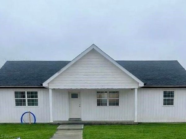 165 W 3rd Street, Frazeysburg, OH 43822