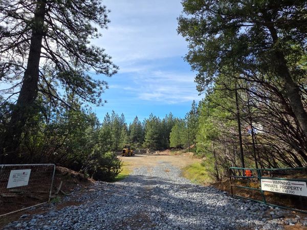 6721 Eaton Rd, Georgetown, CA 95634