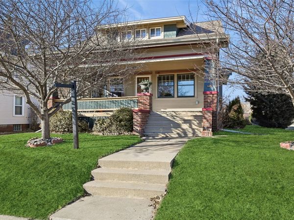 1602 1st Ave NW , Cedar Rapids, IA 52405