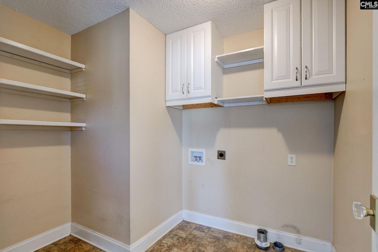 19 Amberhill Court  Photo 17