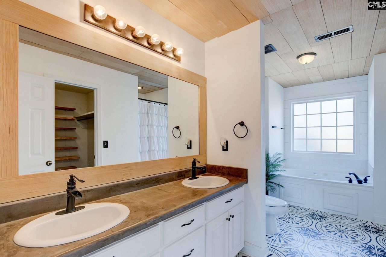 19 Amberhill Court  Photo 27