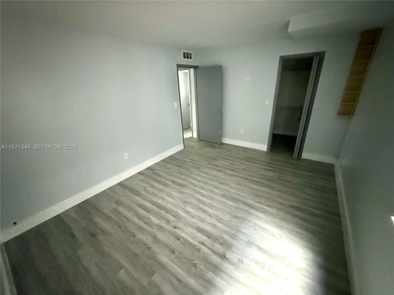 399 NW 72nd Ave, Unit 210, Miami, FL 33126 Photo