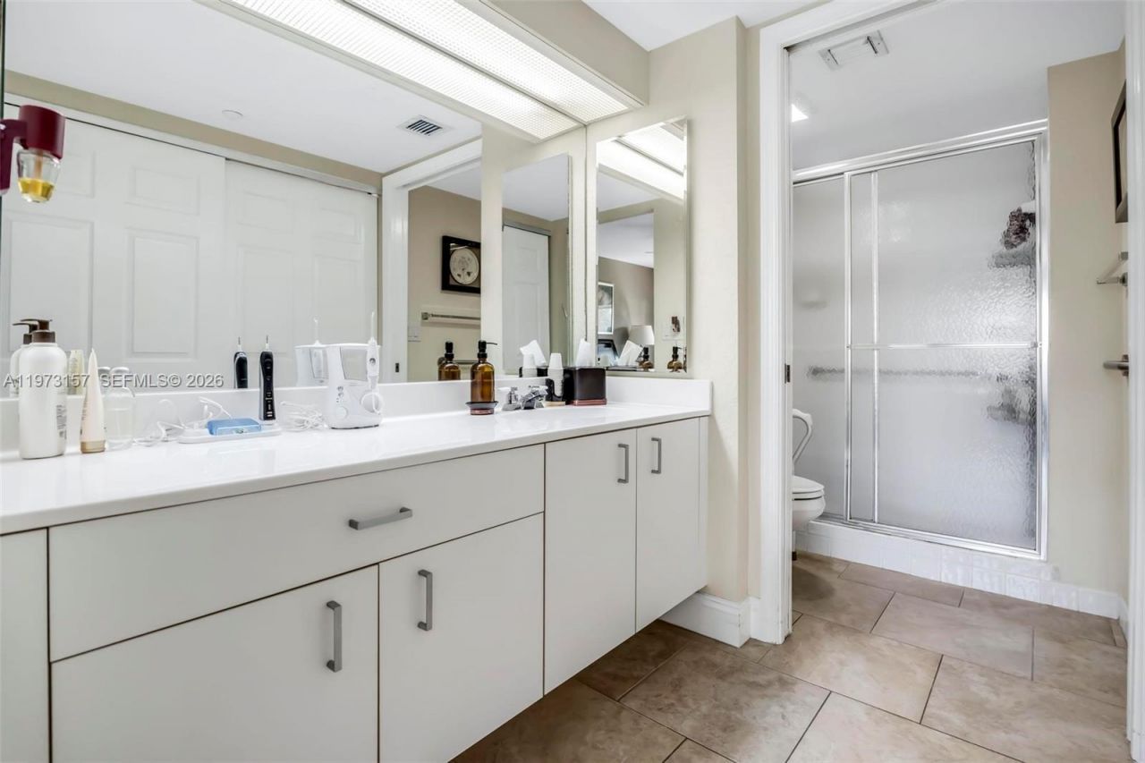 9539 Weldon Cir , Unit F214, Tamarac, FL 33321 Photo