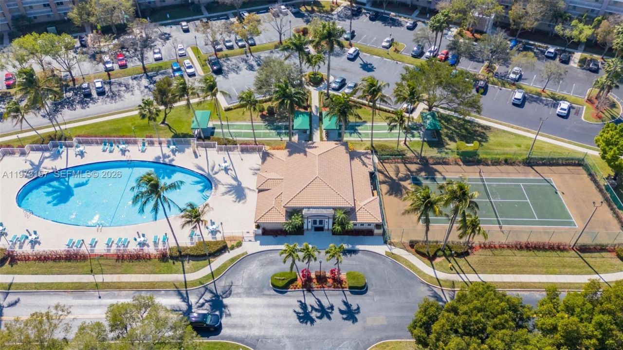 9539 Weldon Cir , Unit F214, Tamarac, FL 33321 Photo