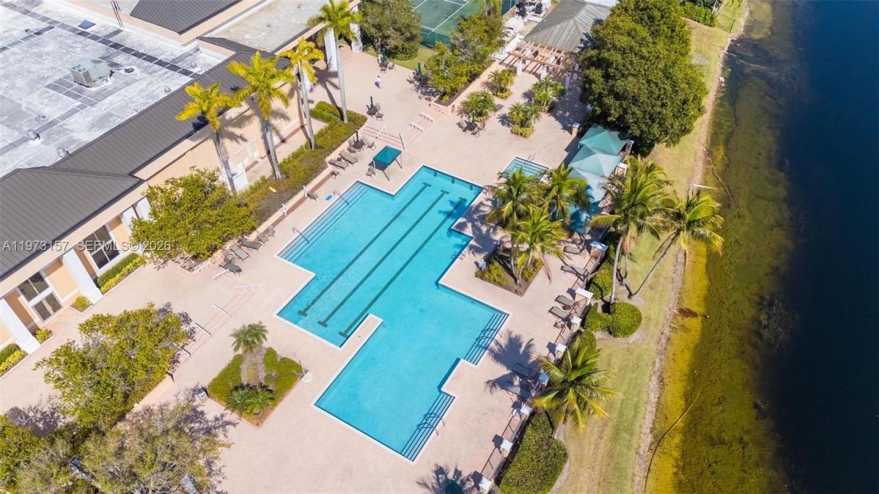 9539 Weldon Cir , Unit F214, Tamarac, FL 33321 Photo