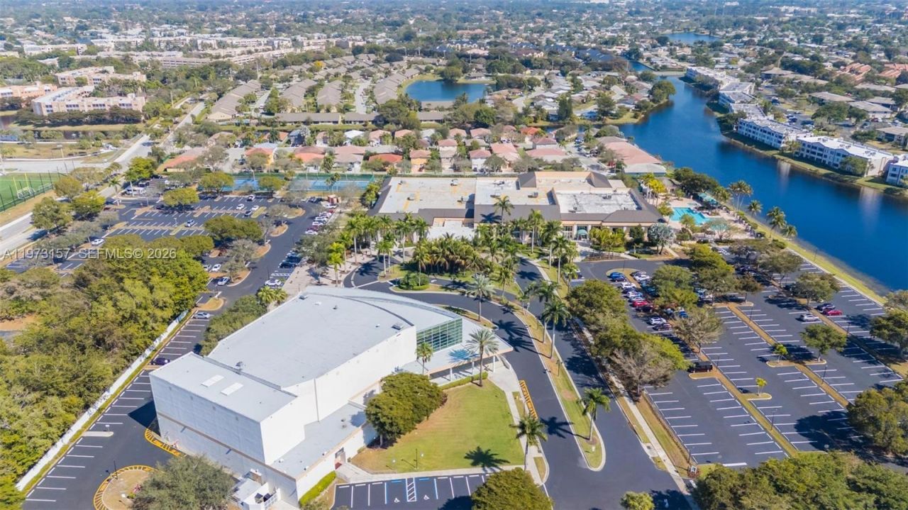 9539 Weldon Cir , Unit F214, Tamarac, FL 33321 Photo