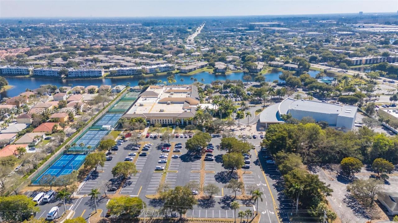 9539 Weldon Cir , Unit F214, Tamarac, FL 33321 Photo