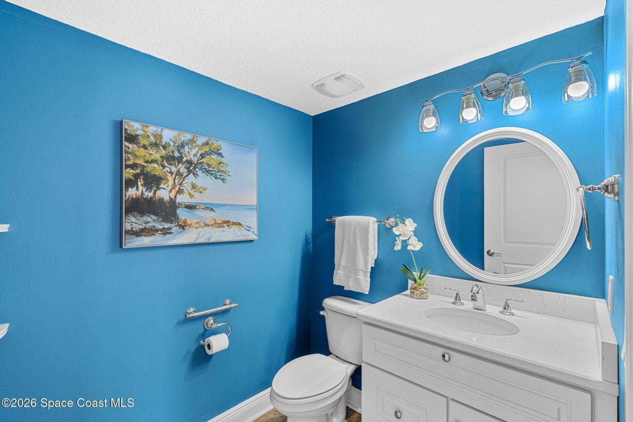 410 Hayes Avenue, Unit 402, Cocoa Beach, FL 32931 Photo