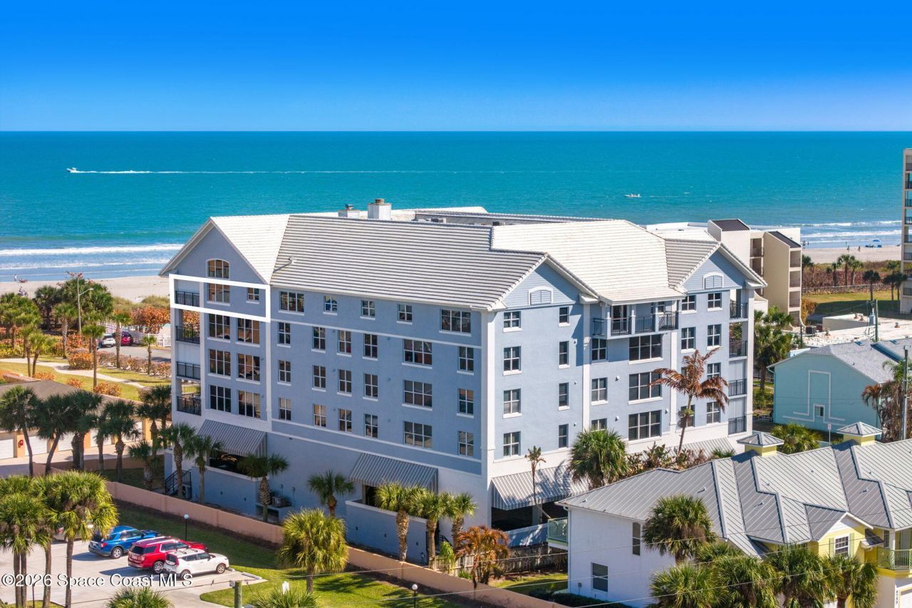 410 Hayes Avenue, Unit 402, Cocoa Beach, FL 32931 Photo