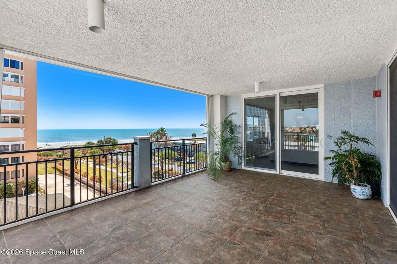 410 Hayes Avenue, Unit 402, Cocoa Beach, FL 32931 Photo