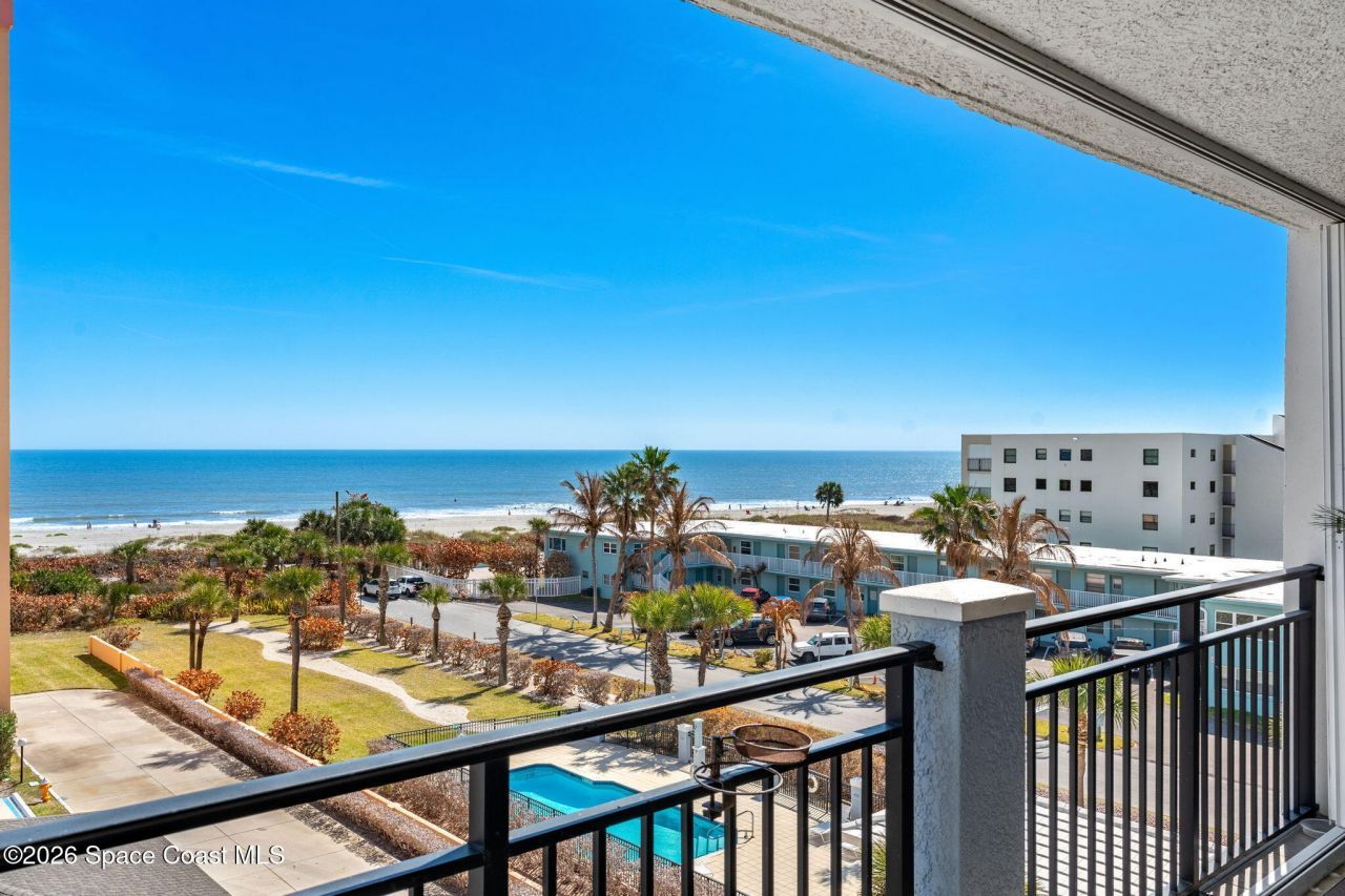 410 Hayes Avenue, Unit 402, Cocoa Beach, FL 32931 Photo
