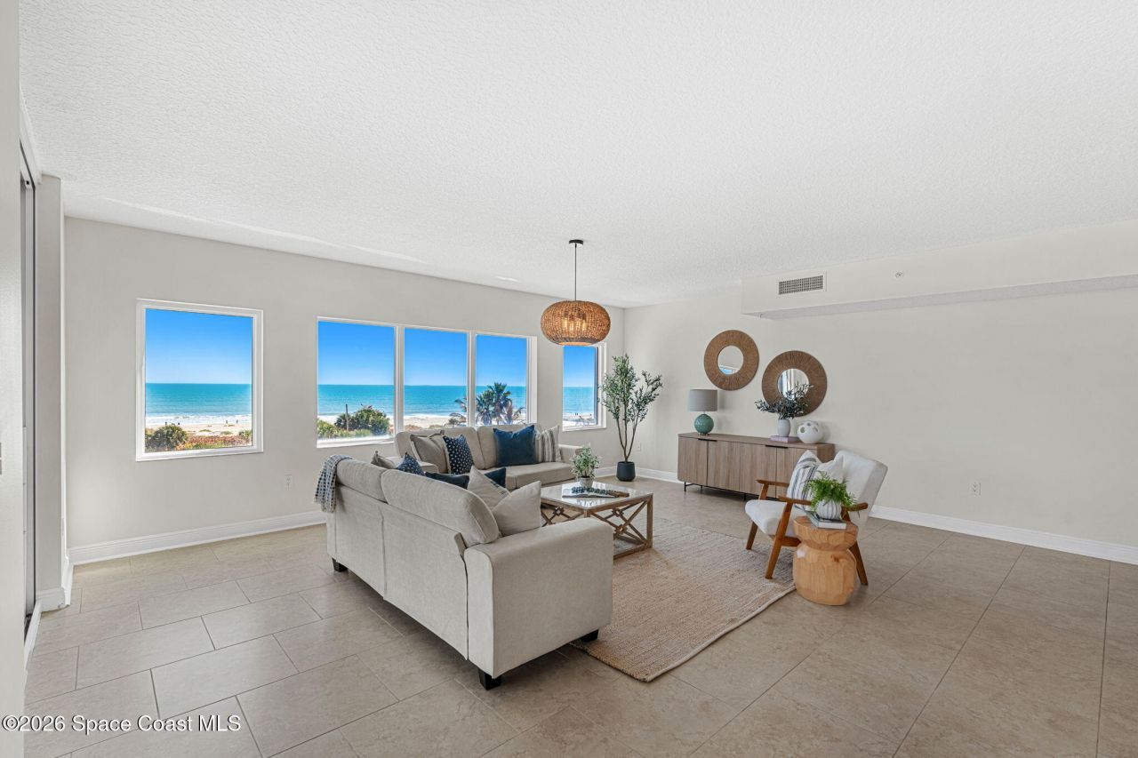 410 Hayes Avenue, Unit 402, Cocoa Beach, FL 32931 Photo