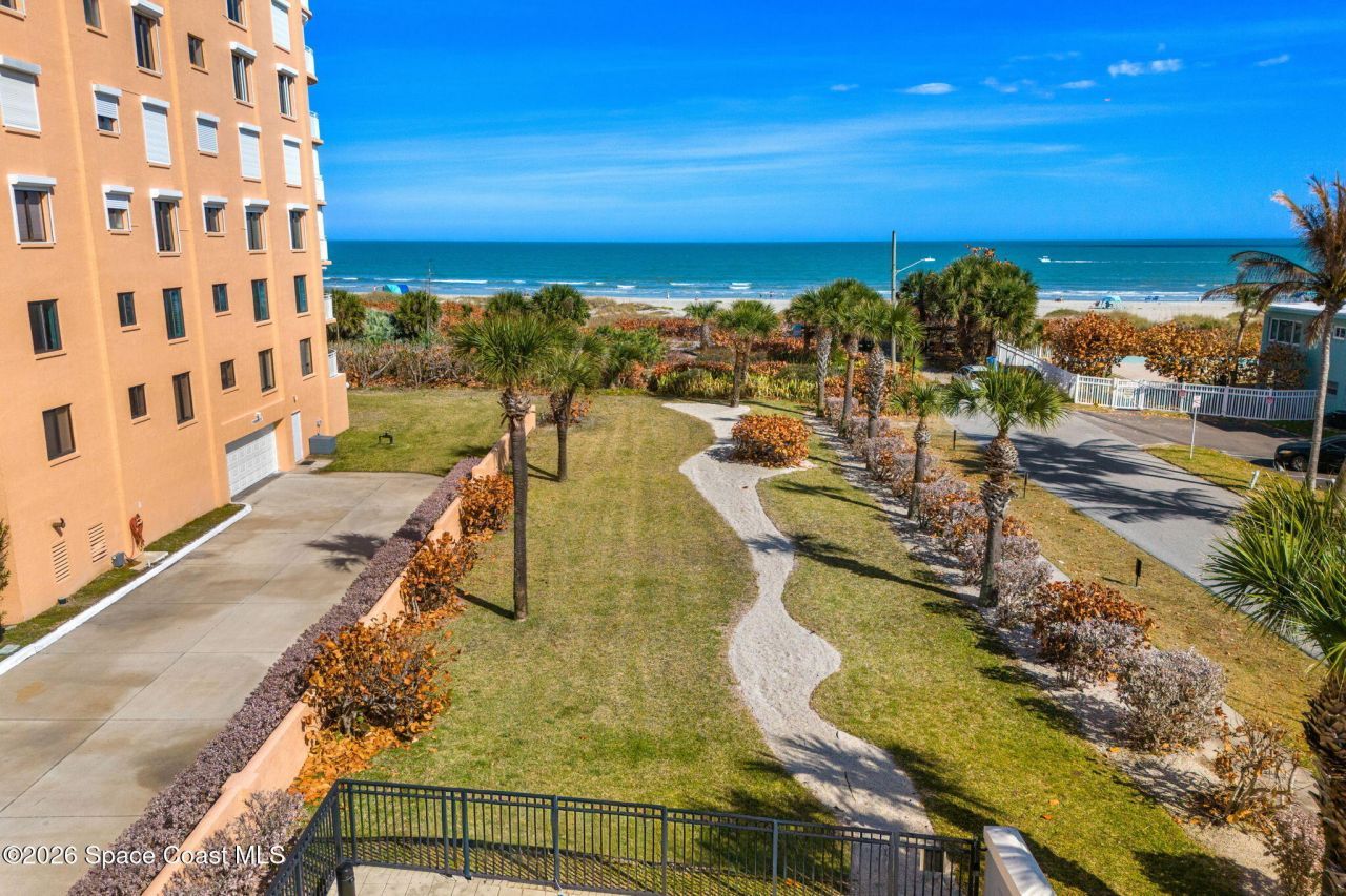 410 Hayes Avenue, Unit 402, Cocoa Beach, FL 32931 Photo