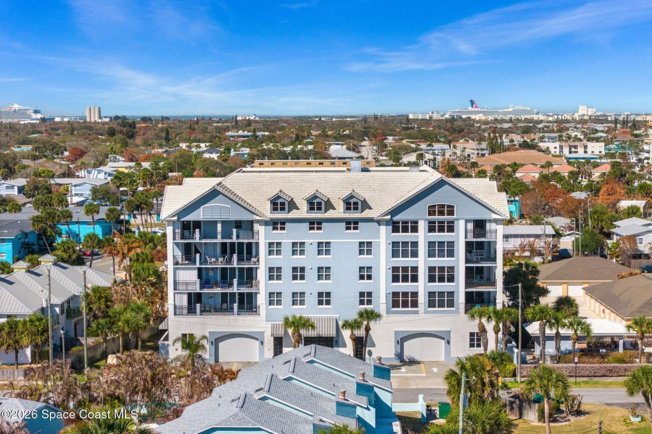 410 Hayes Avenue, Unit 402, Cocoa Beach, FL 32931 Photo