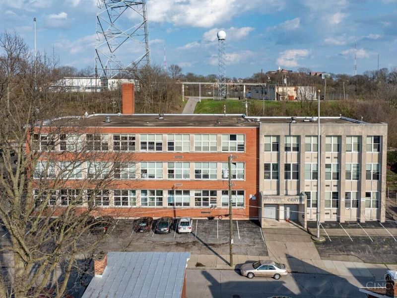 2232 Stratford Avenue, Cincinnati, OH 45219 Photo 3