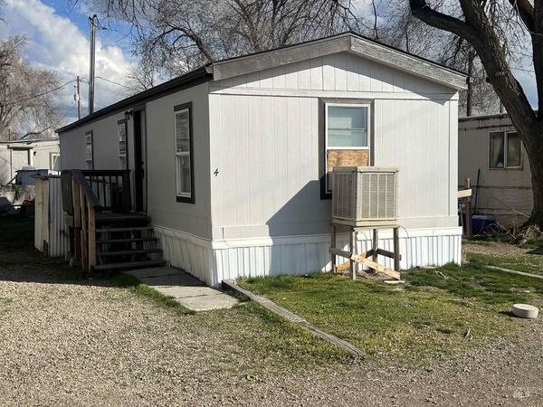 1570 Sunset Strip, Unit 4, Mountain Home, ID 83647