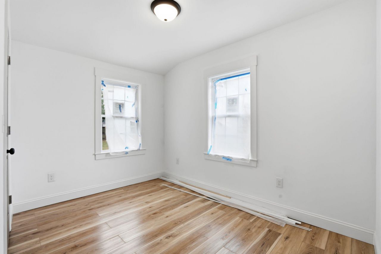 104 O'carroll Street Photo 10