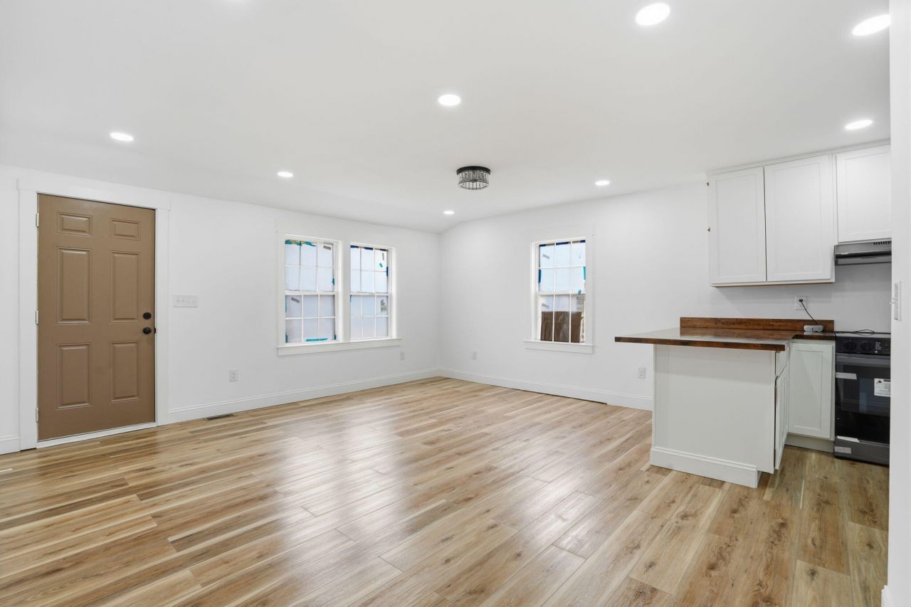 104 O'carroll Street Photo 14