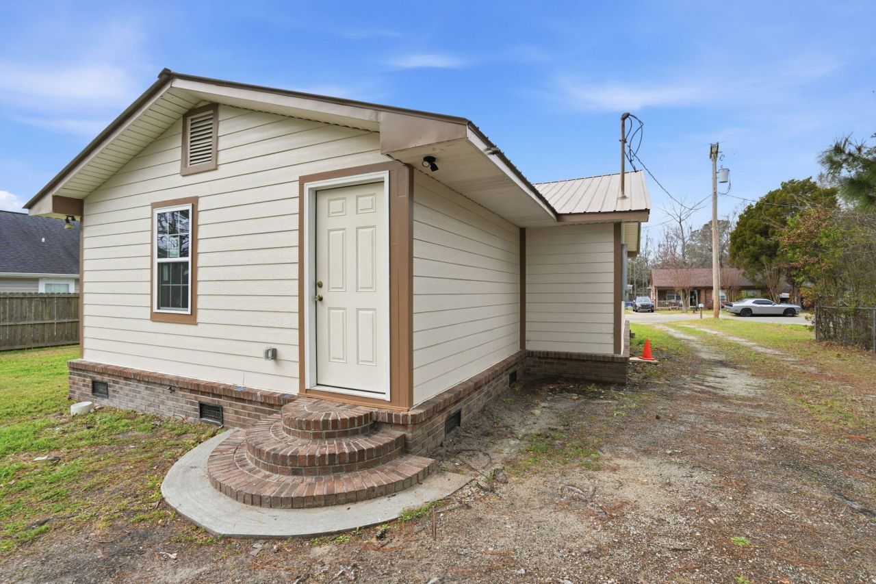 104 O'carroll Street Photo 24