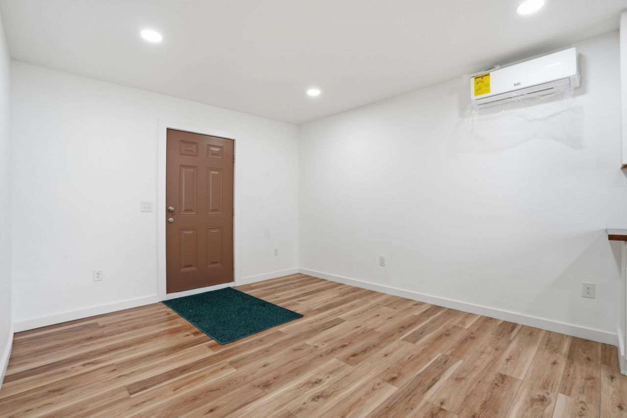 104 O'carroll Street Photo 30