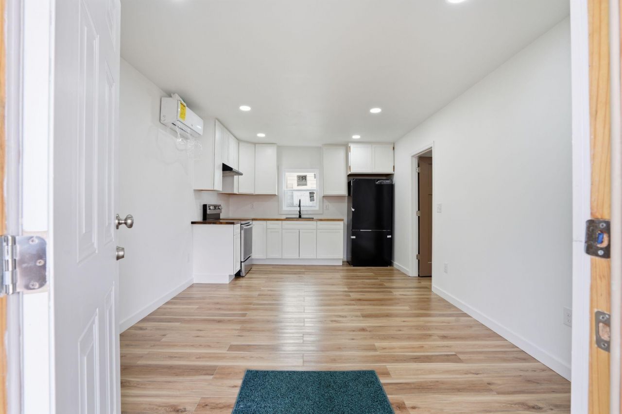 104 O'carroll Street Photo 32